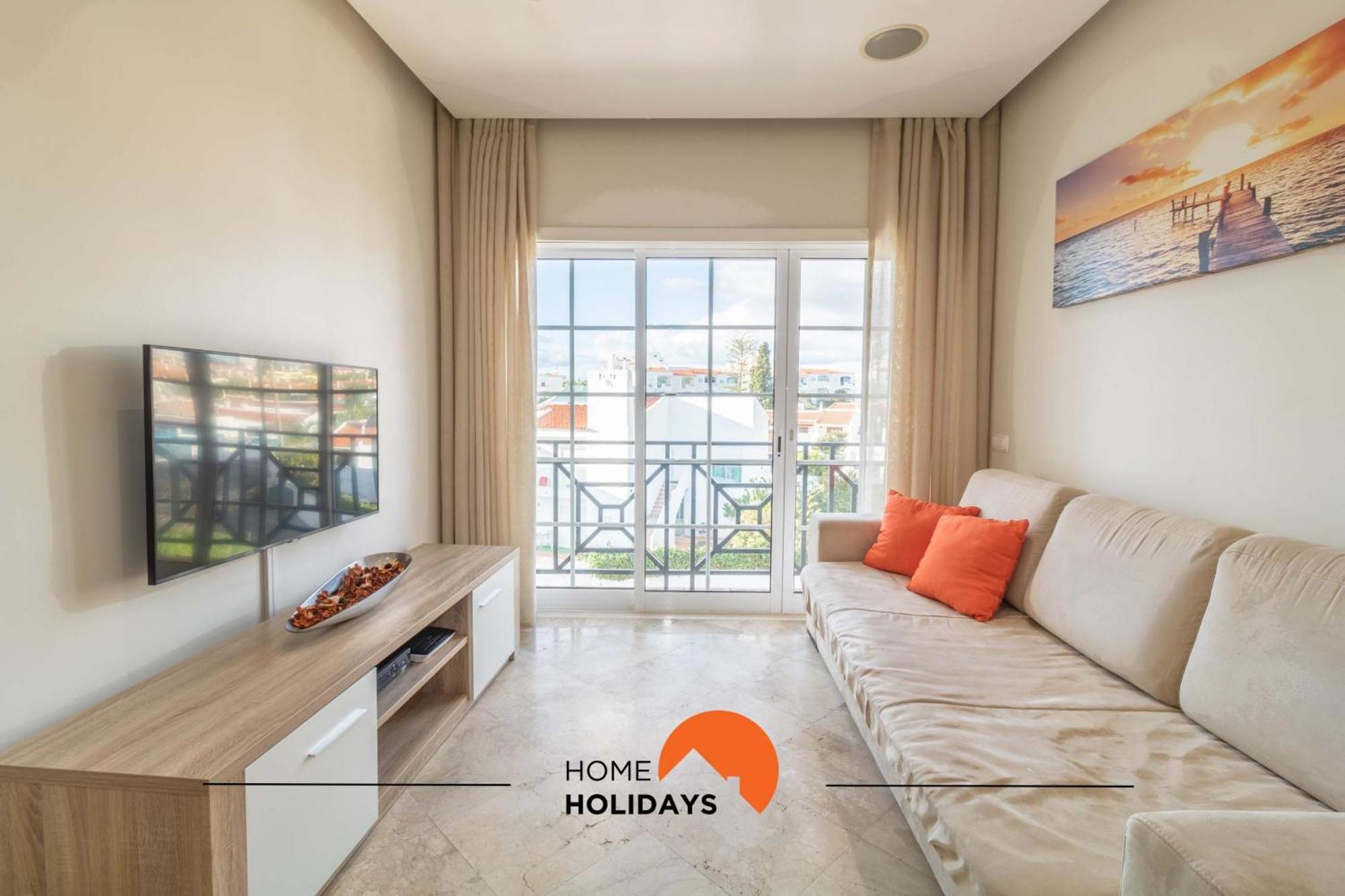 #228 Garrett Flats By Holidays Apartment