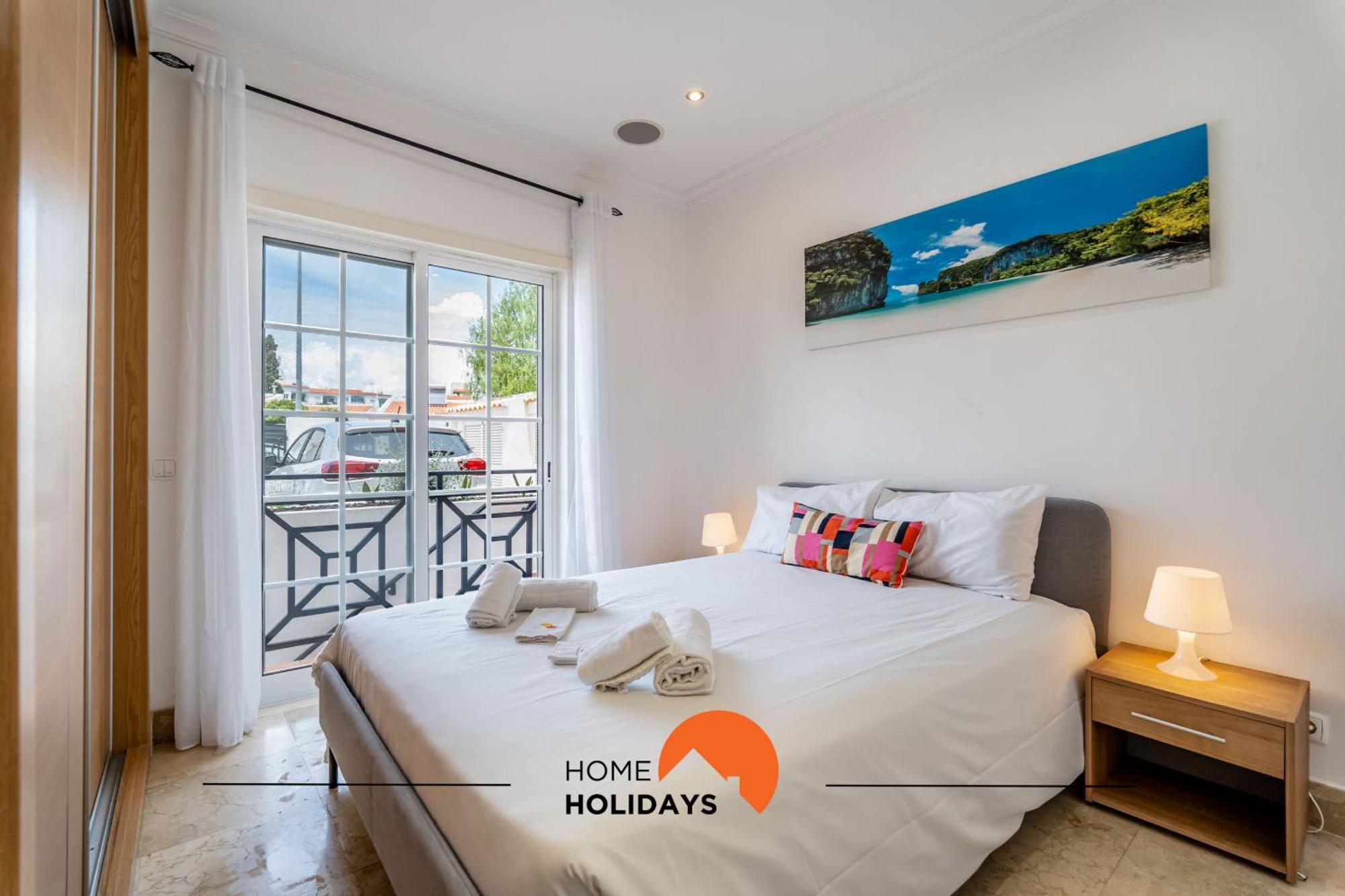 #228 Garrett Flats By Holidays *