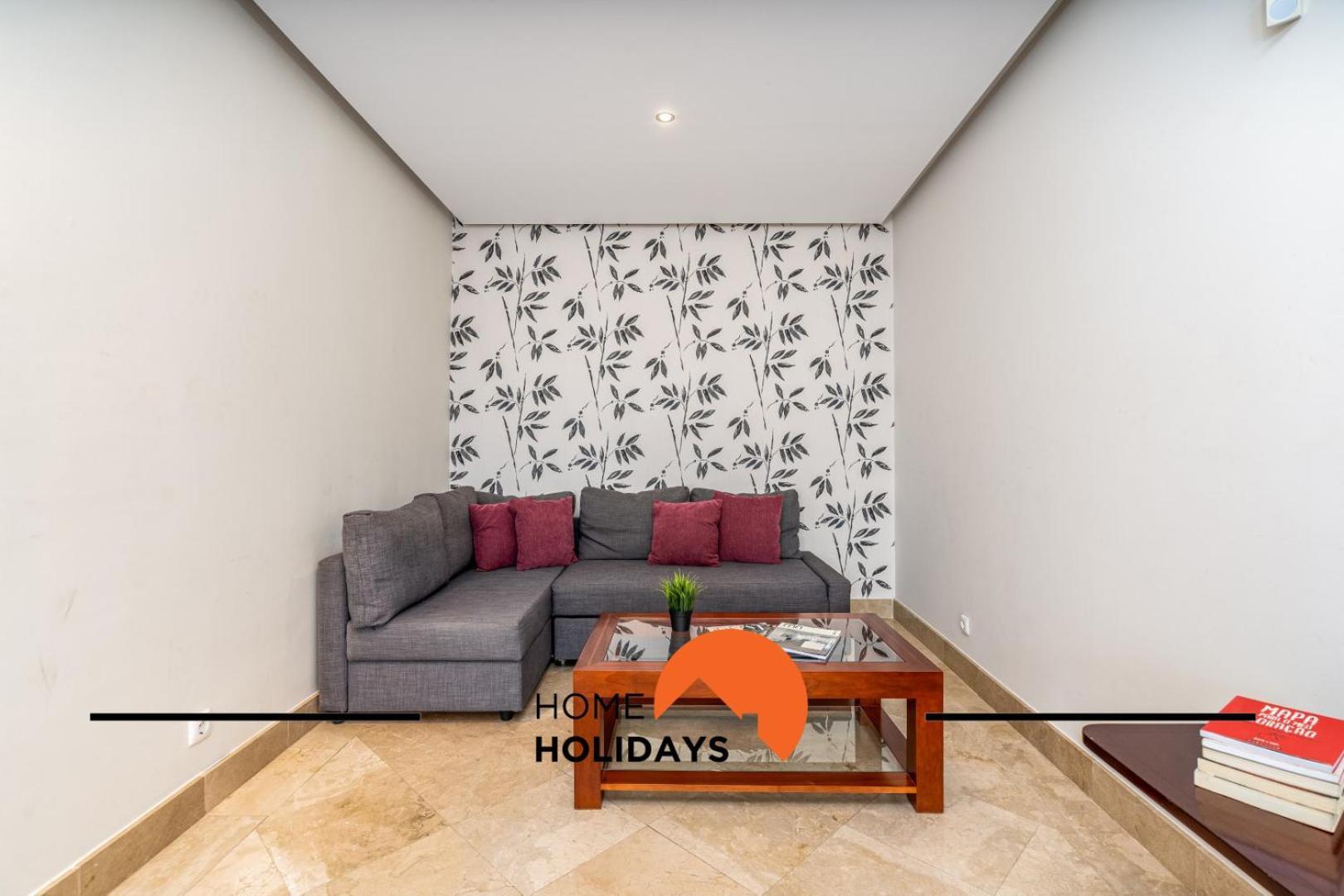 #228 Garrett Flats By Holidays
