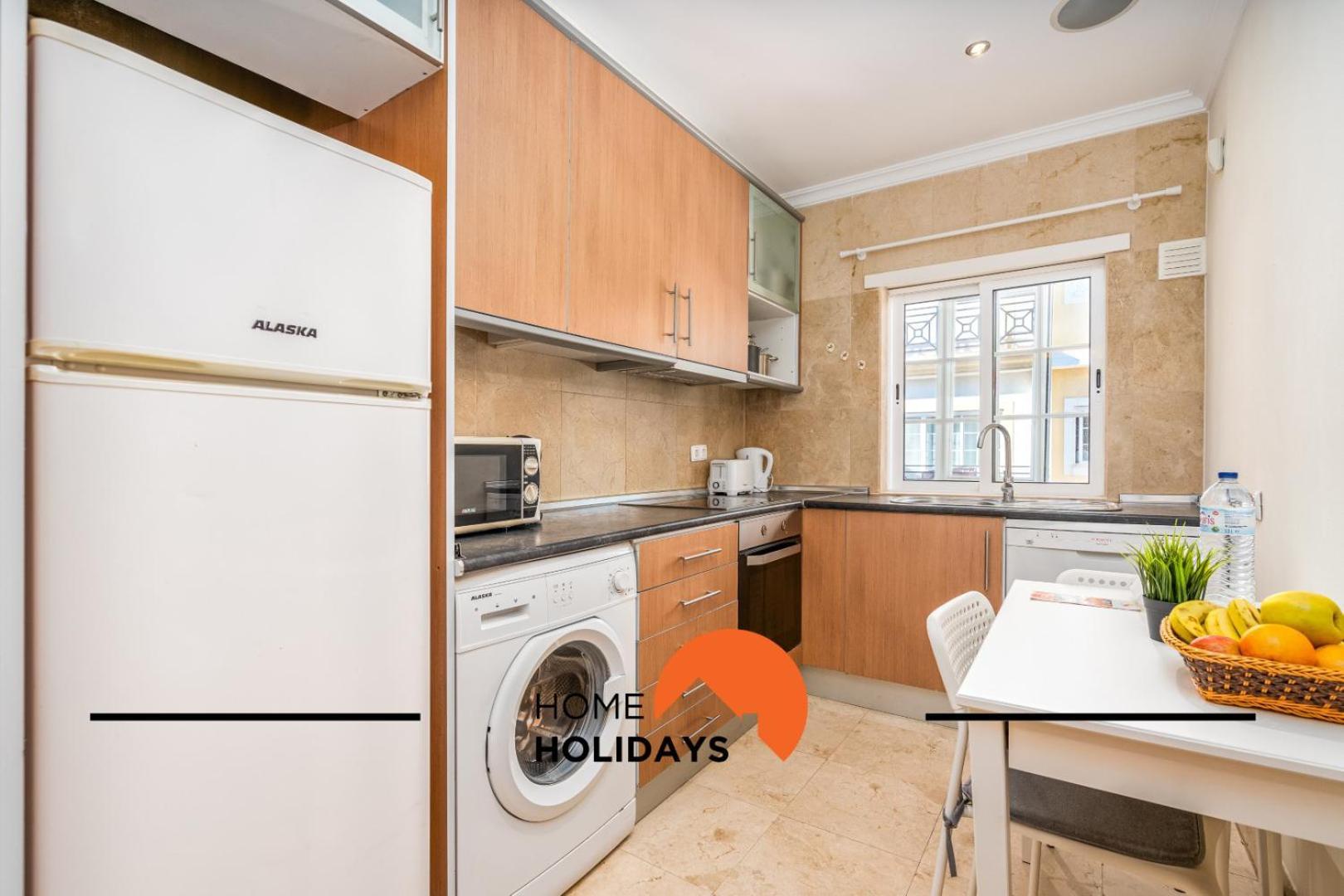 #228 Garrett Flats By Holidays Apartment